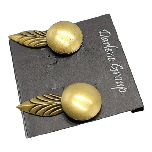 Darlene Group Circle Post Earrings With Leaf Drop Accent - Picture 3 of 4